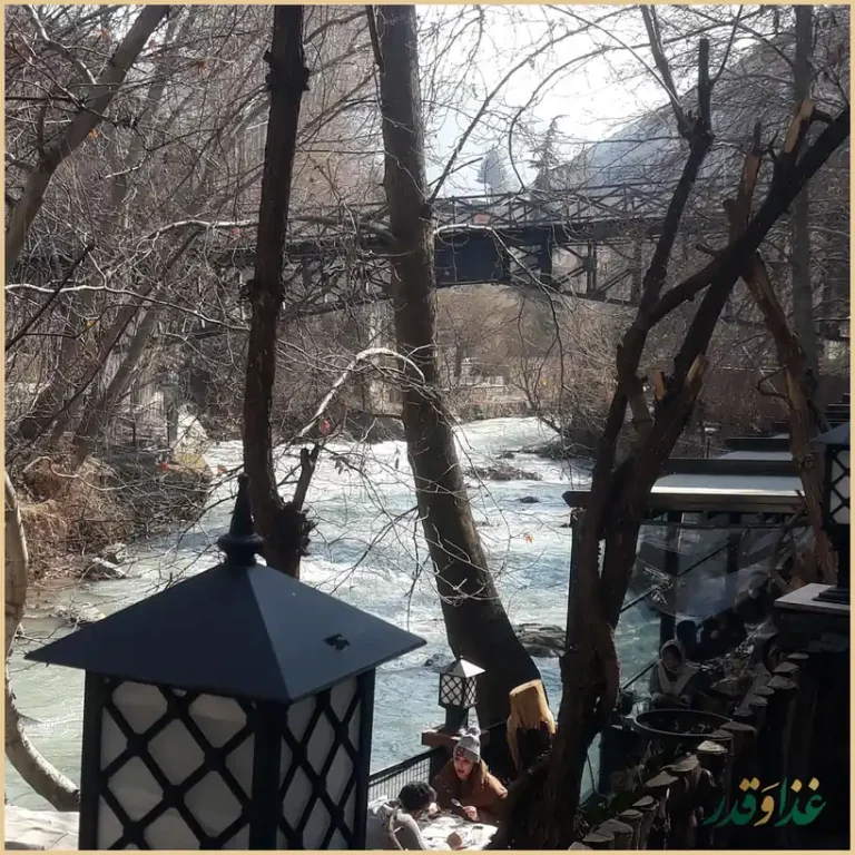 رستوران میرزایی