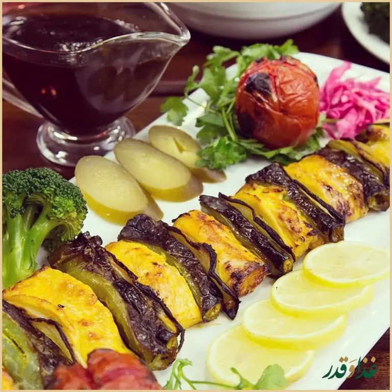 باغچه رستوران سنتی صحرا