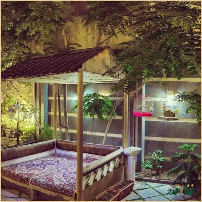 باغچه رستوران سنتی صحرا