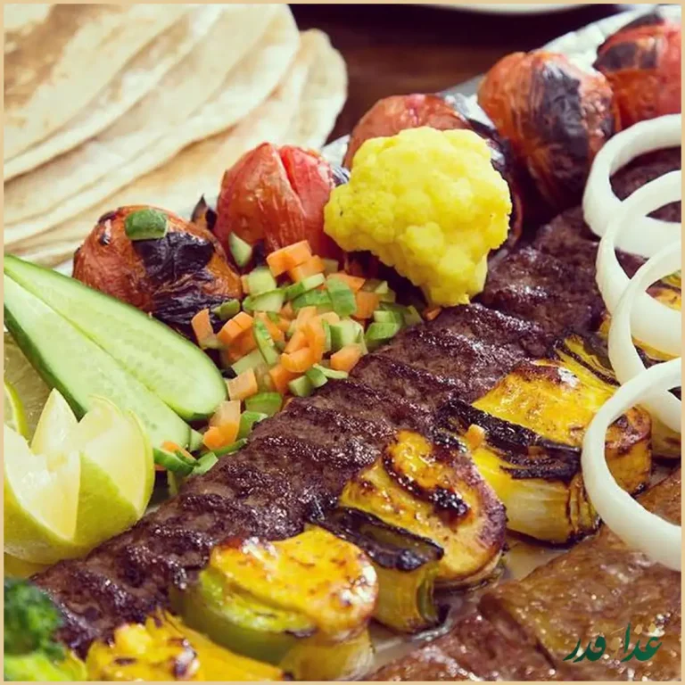 باغچه رستوران سنتی صحرا