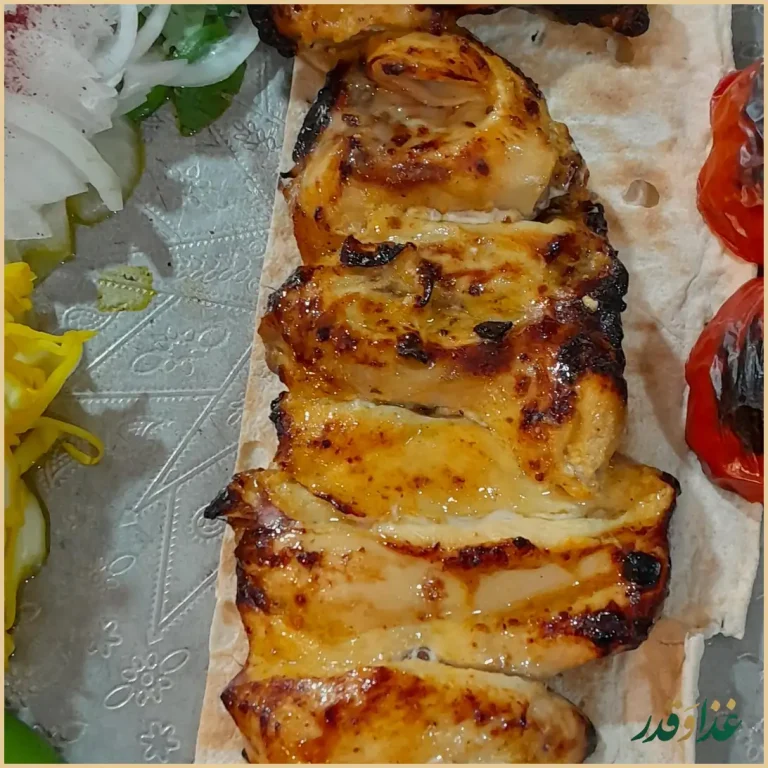 رستوران خانوادگی شاندیز گلنار