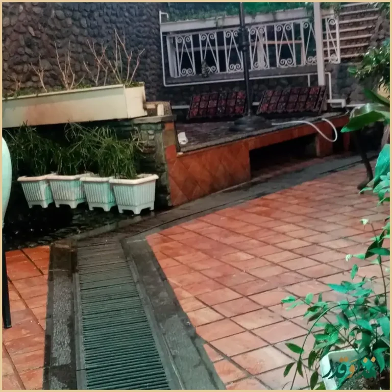 رستوران خانوادگی شاندیز گلنار