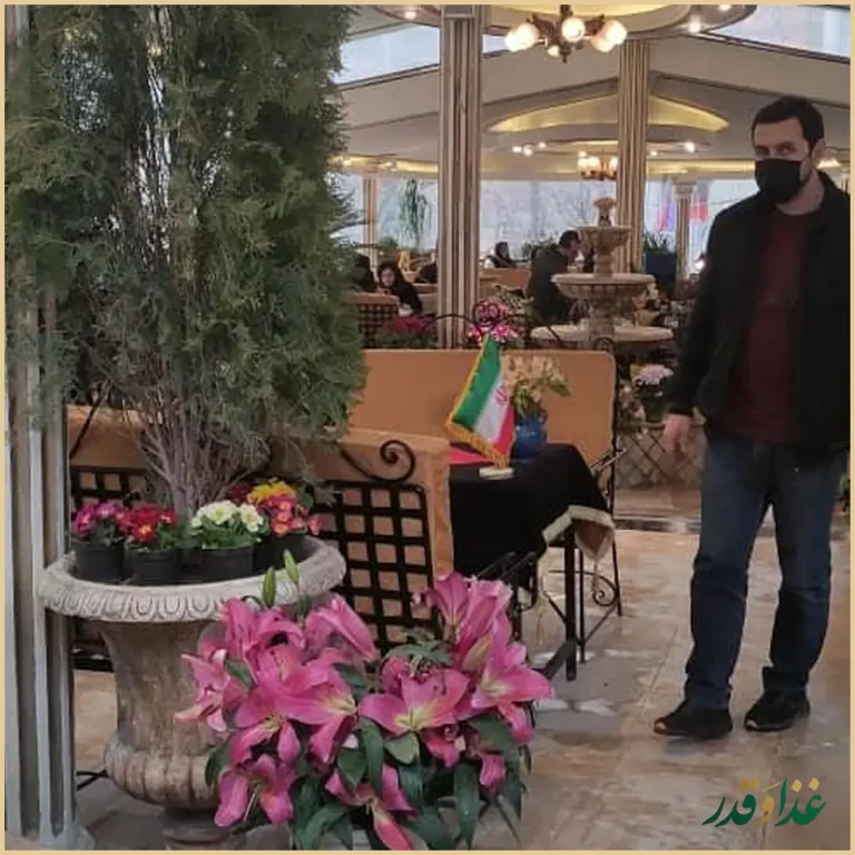 رستوران کوه‌نما