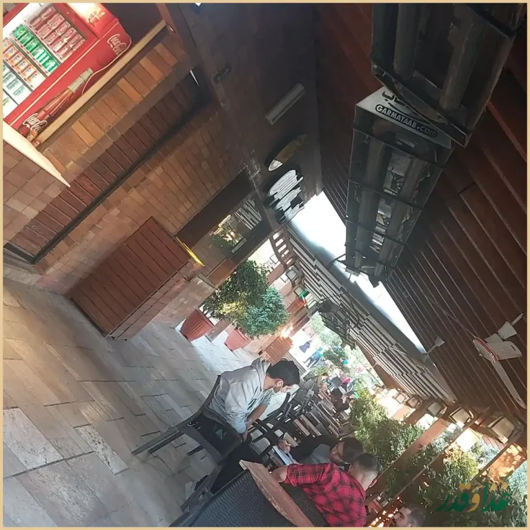 فودکورت ساتراپ