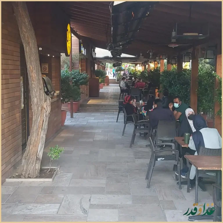 فودکورت ساتراپ