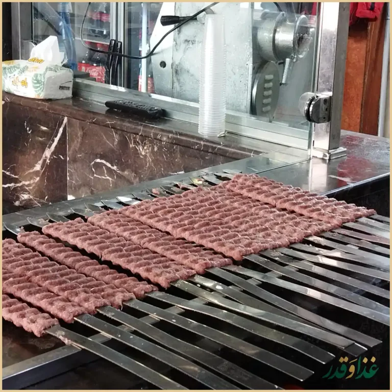 کباب و حلیم سنتی حاج رضا گلپایگانی