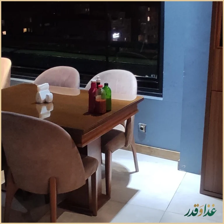 کافه رستوران پینار