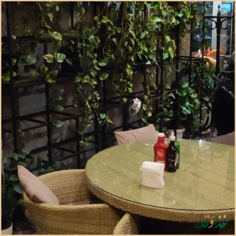 کافه رستوران پینار