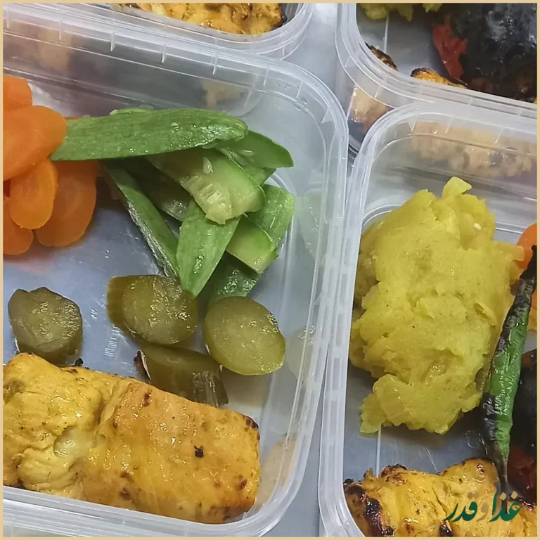 کترینگ چلو سفید