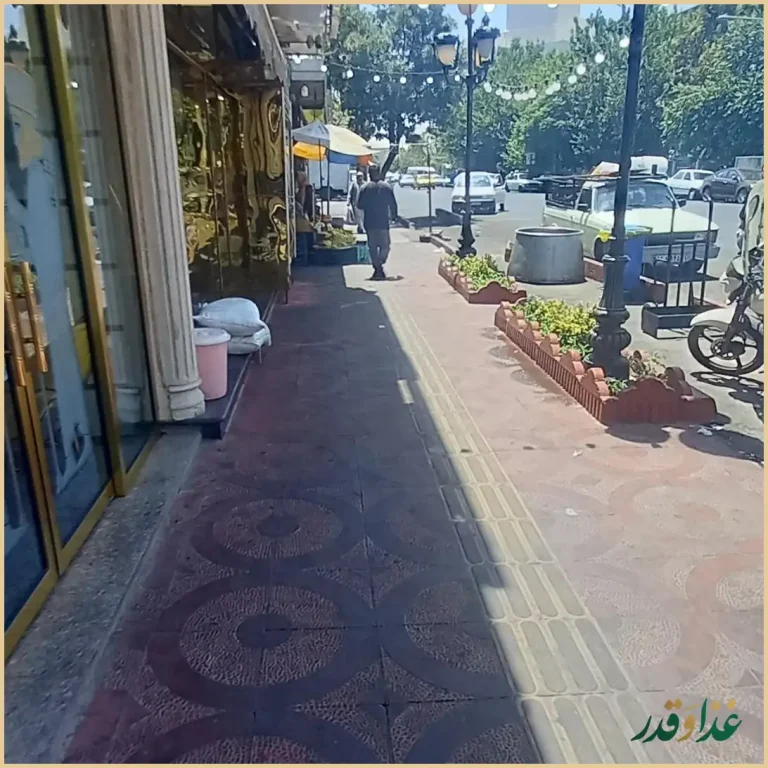 کبابسرا وحلیم تاک