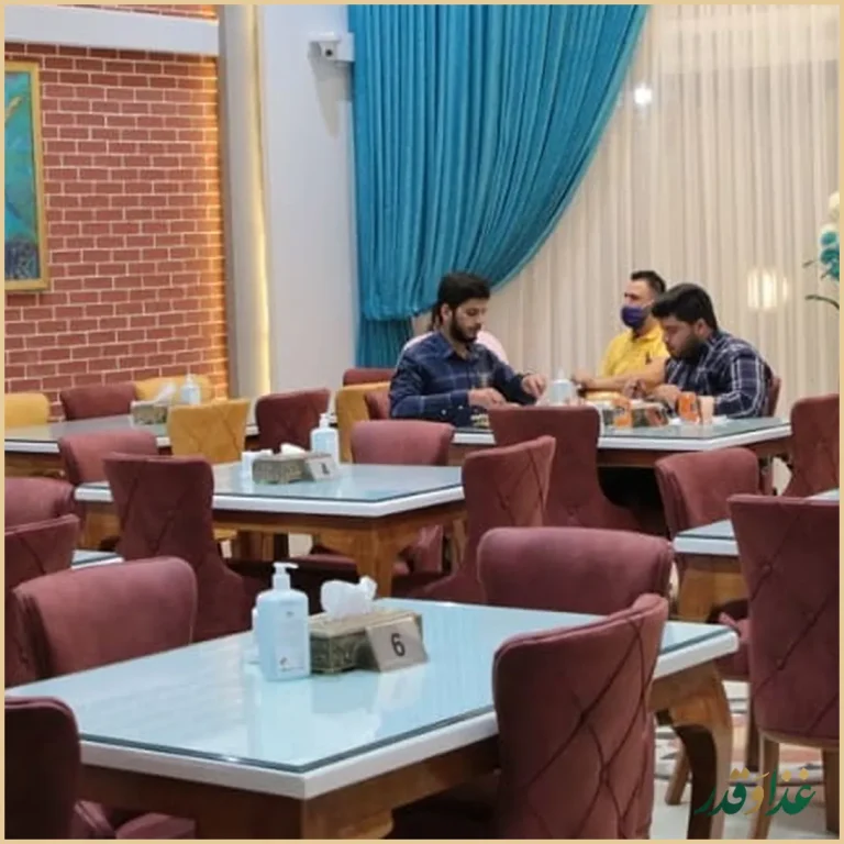 رستوران درباری ۱۱۰