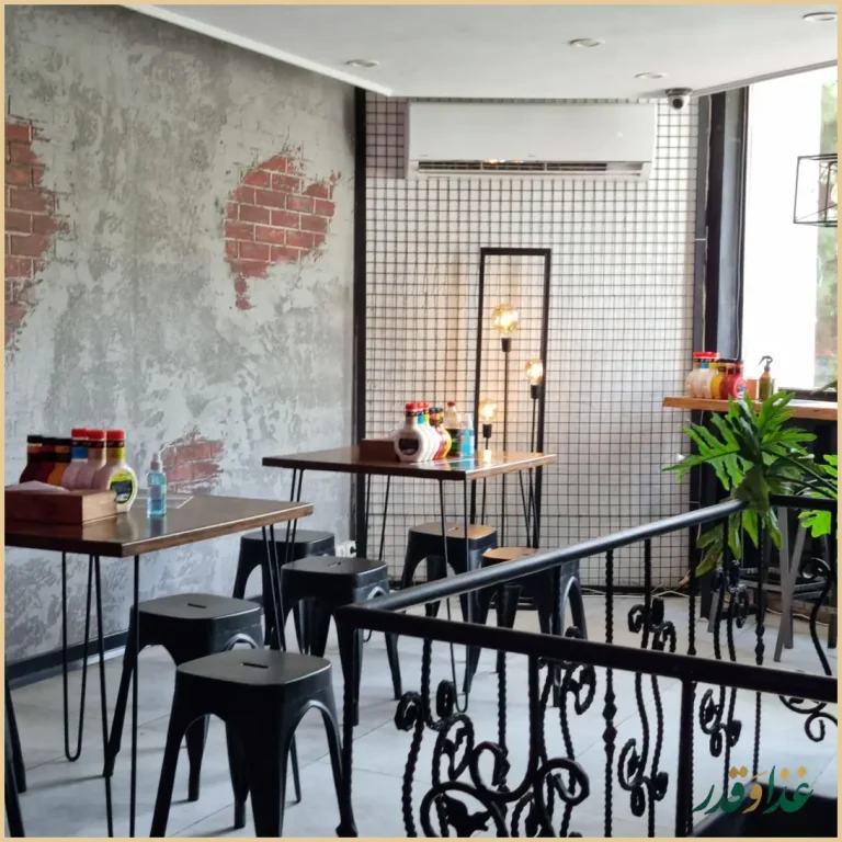 رستوران هاستر هات داگ