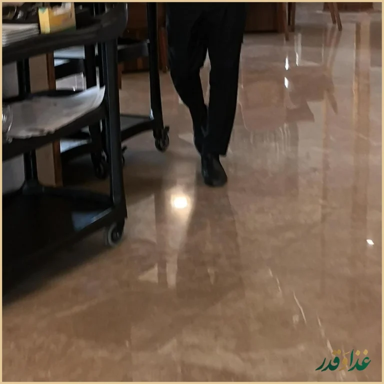 کافه رستوران طهران بین