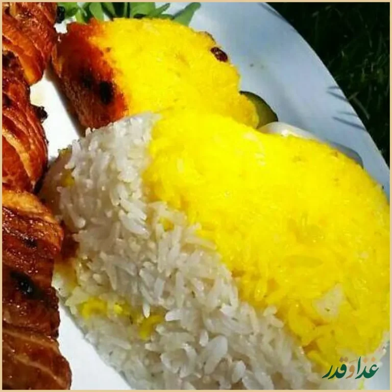باغچه رستوران آسمونی ها