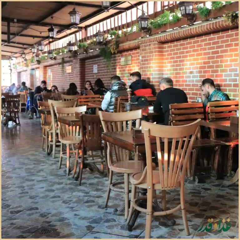 کافه رستوران دورهمی امامزاده حسن