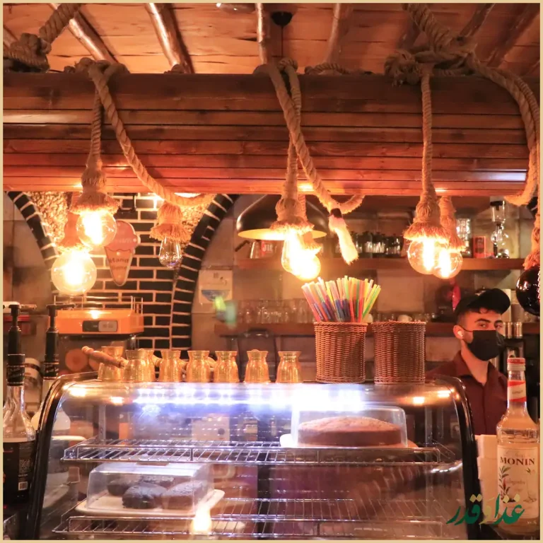 کافه رستوران دورهمی امامزاده حسن