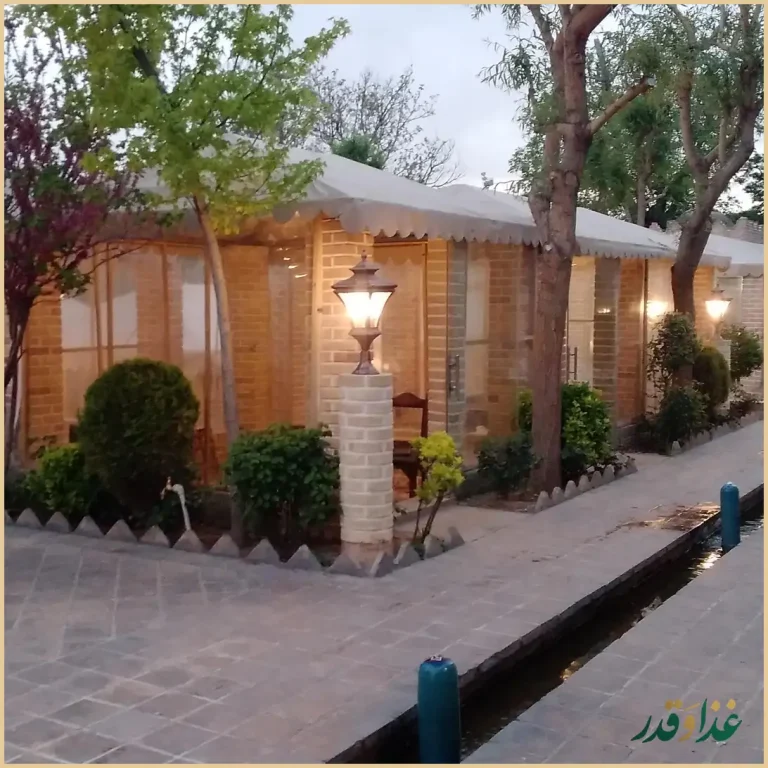 رستوران گردشگری چهار باغ شهریار