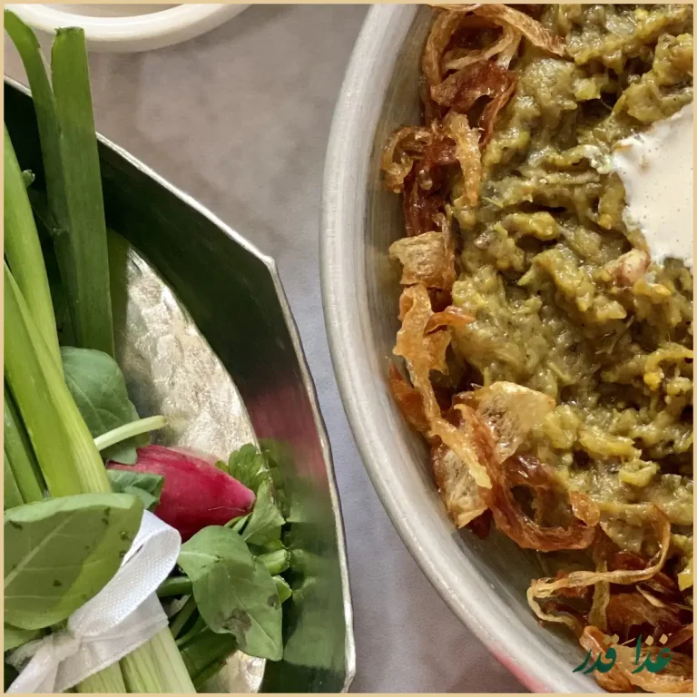 تهیه غذا خاتون