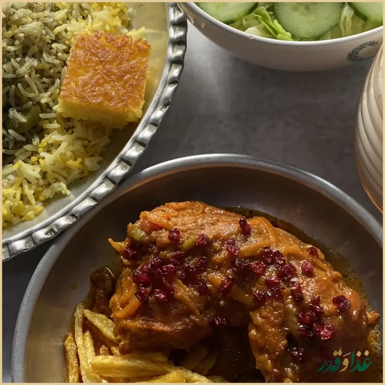 تهیه غذا خاتون