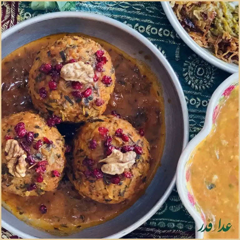 تهیه غذا خاتون