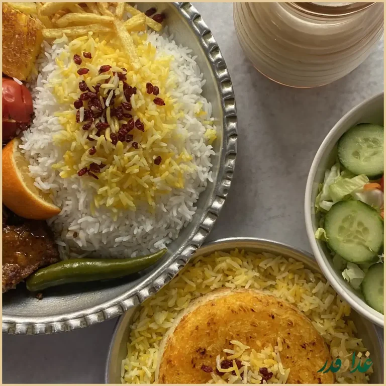 تهیه غذا خاتون