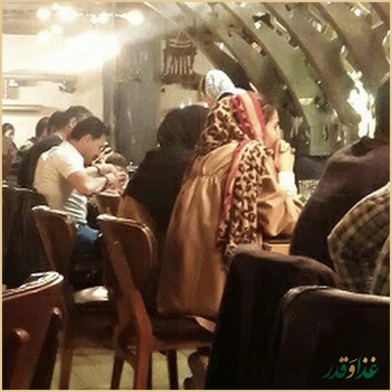 کافه رستوران رنسانس