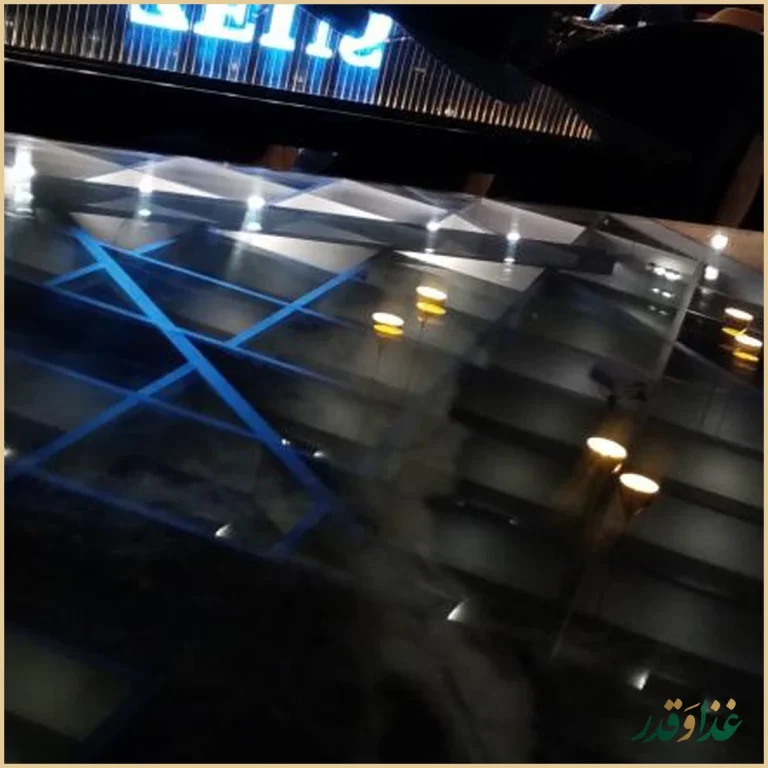 کافه رستوران زئوس