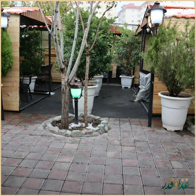 باغچه رستوران ونوس شهران