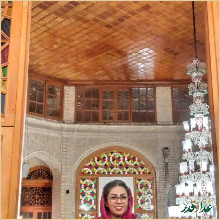 کافه رستوران وکیل التجار