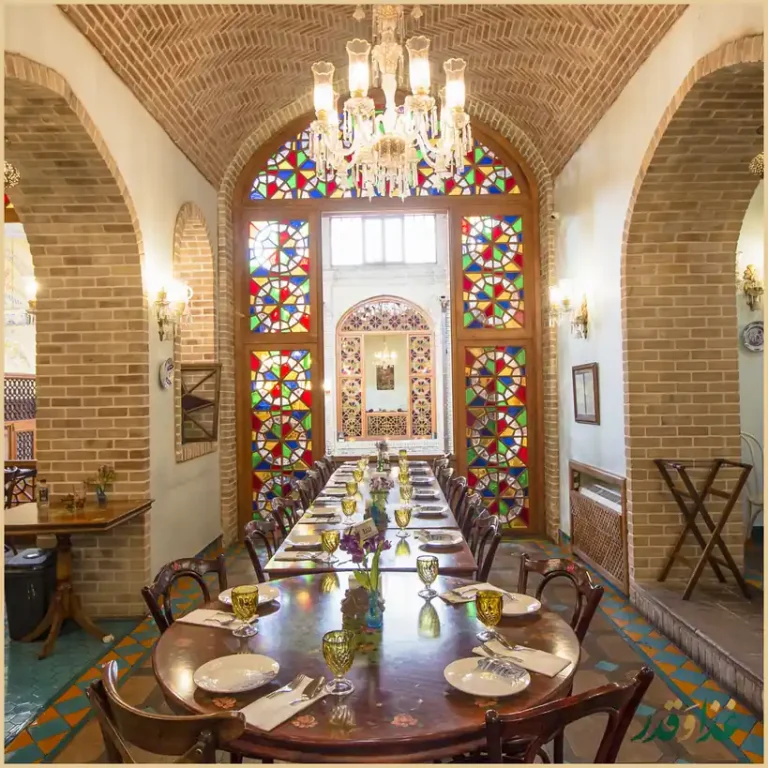 کافه رستوران وکیل التجار