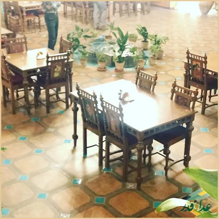 کافه رستوران وکیل التجار