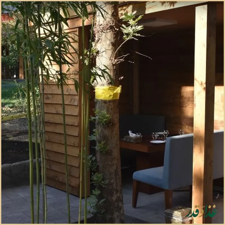 رستوران باغ لاله