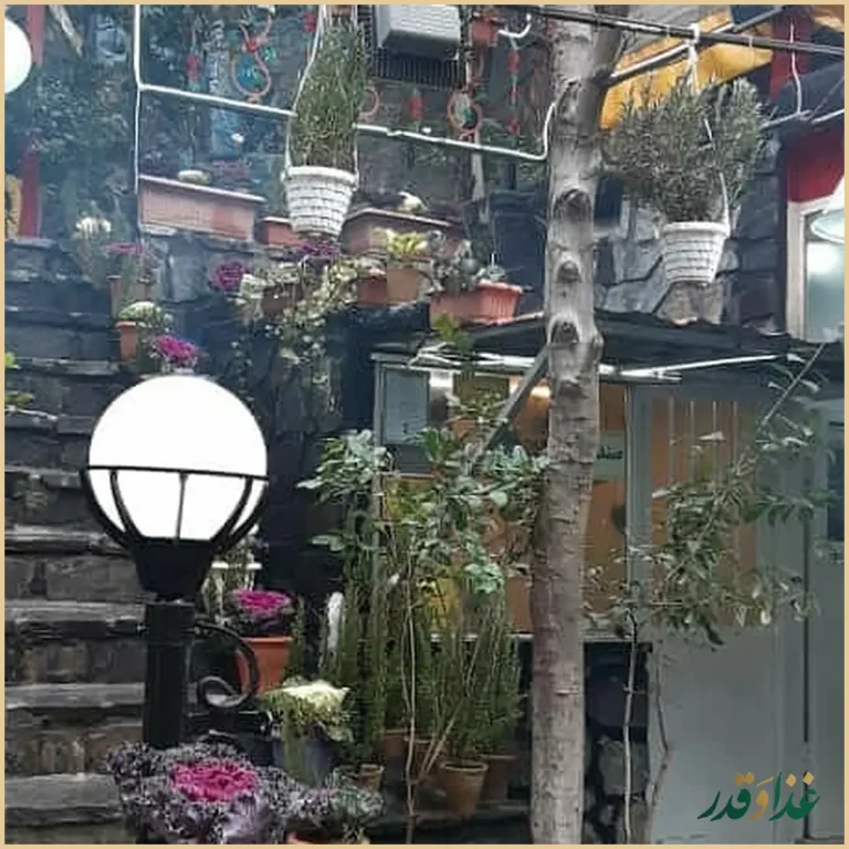 رستوران صخره