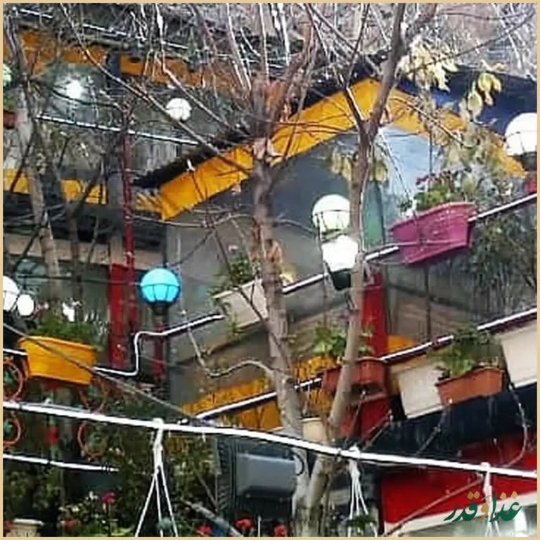 رستوران صخره