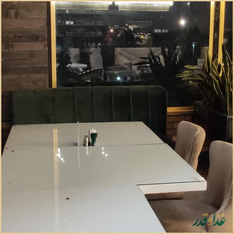 کافه رستوران لونیکو