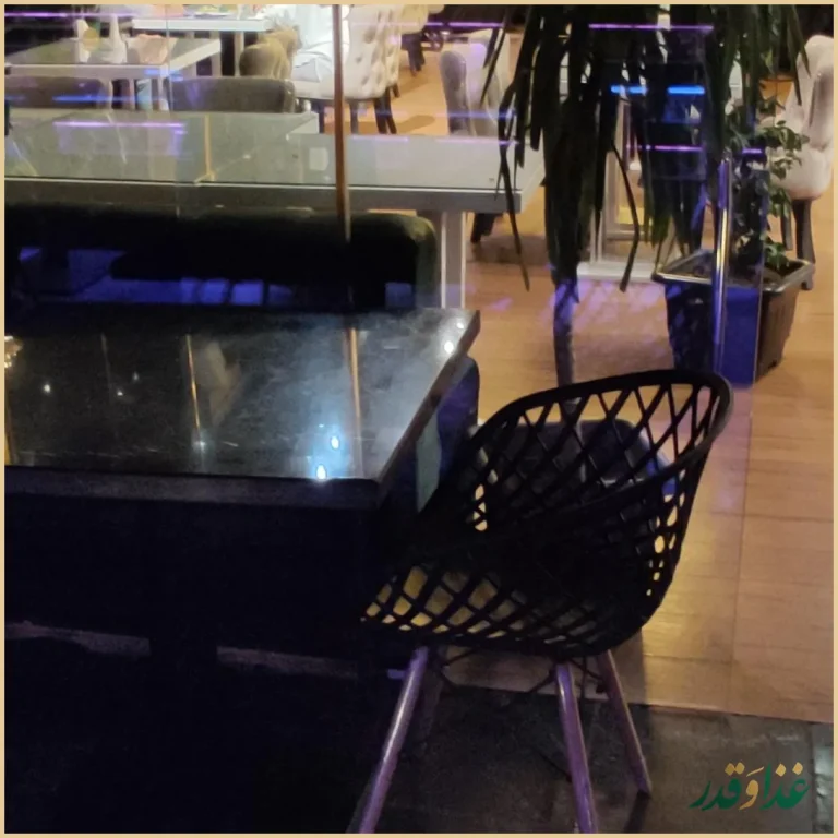 کافه رستوران لونیکو