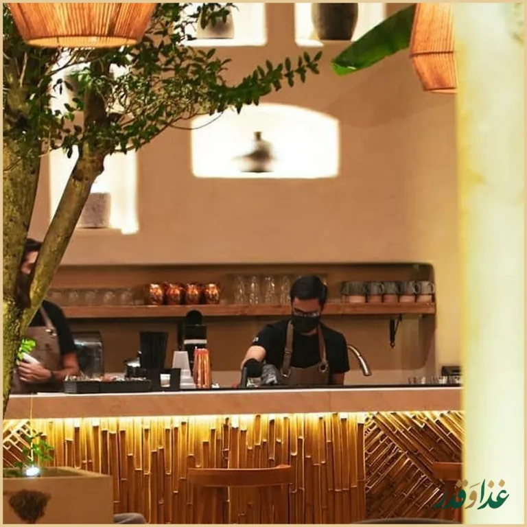 رستوران آولی