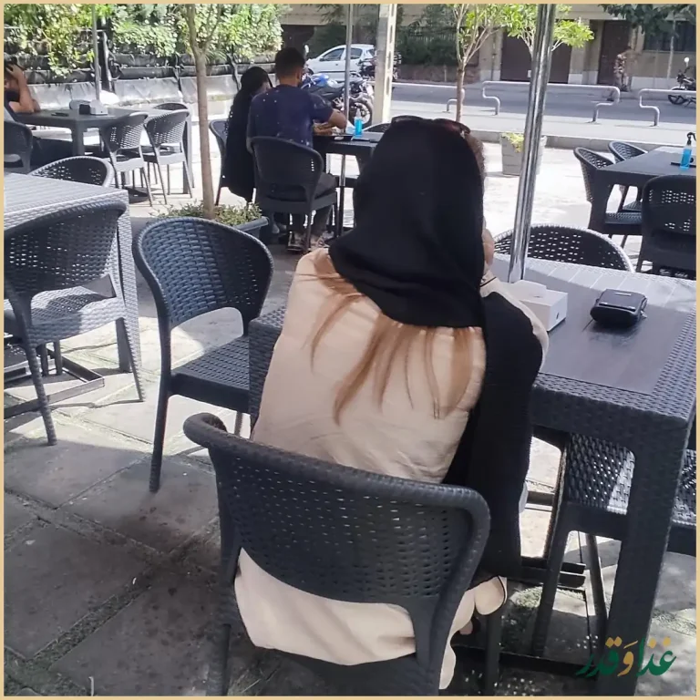 رستوران سرزمین سوخاری