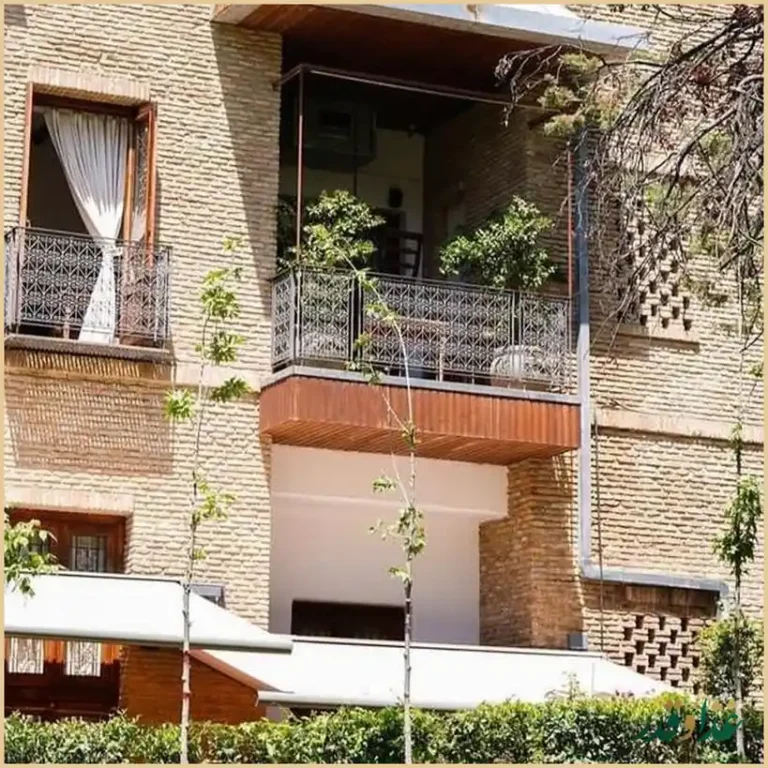 رستوران مس توران