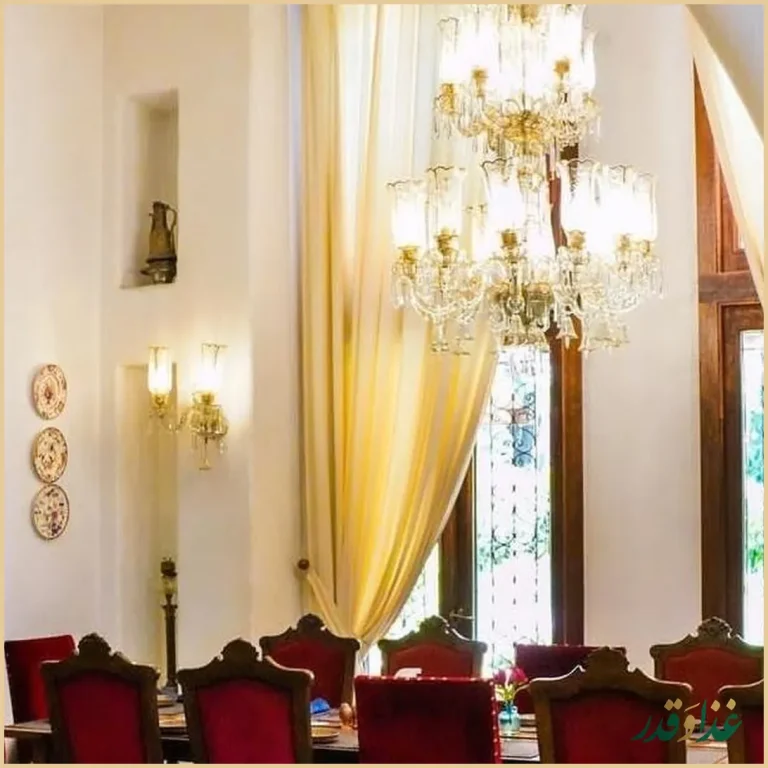 رستوران مس توران