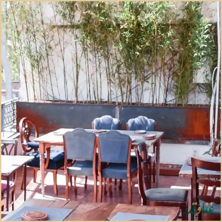 رستوران مس توران