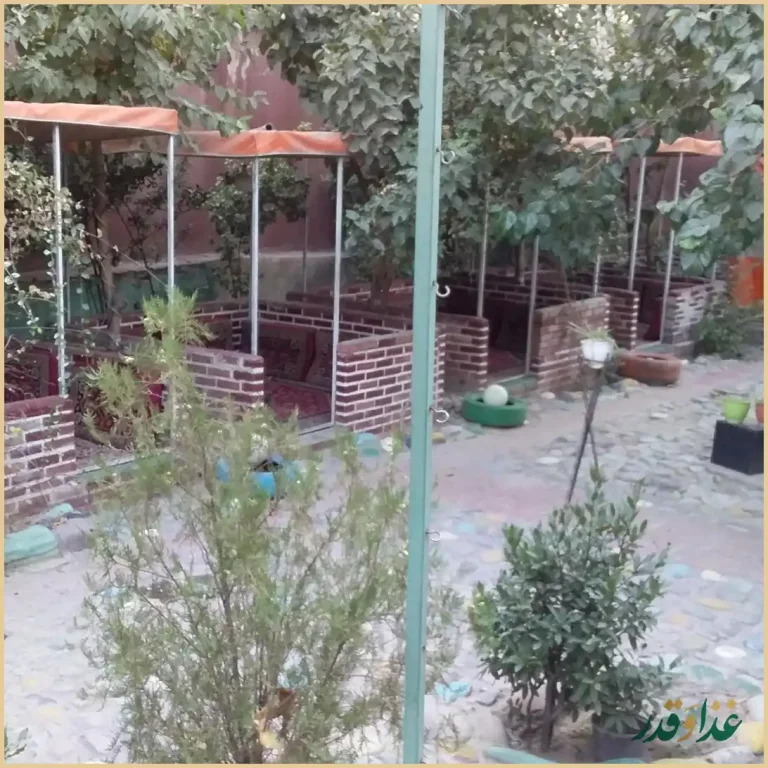 سرای گردشگری شب فیروزه ای