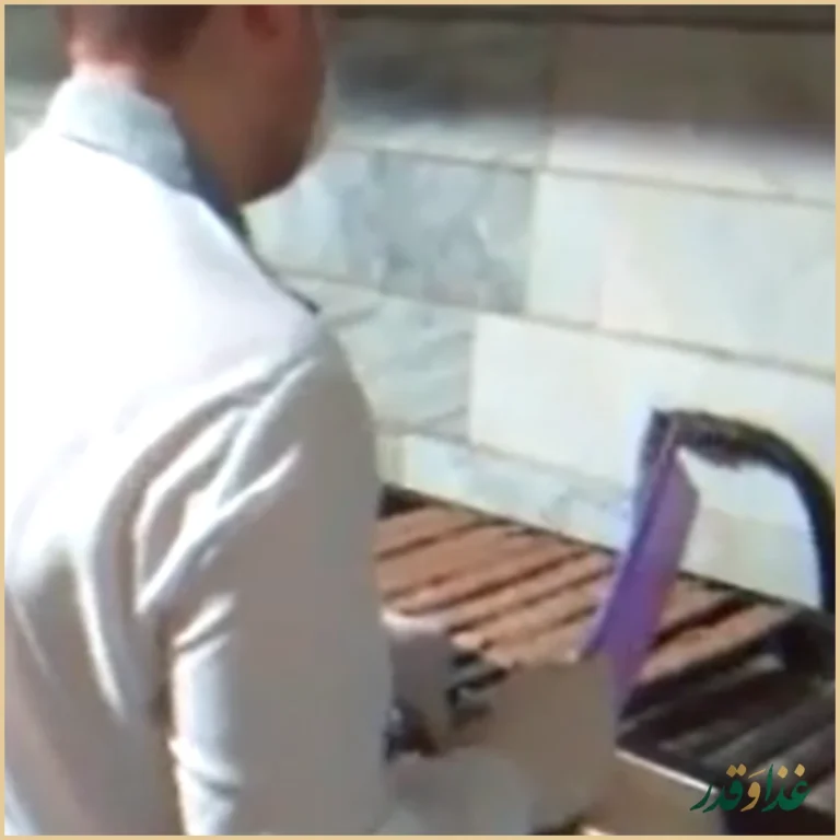 تهیه غذا مبارکه