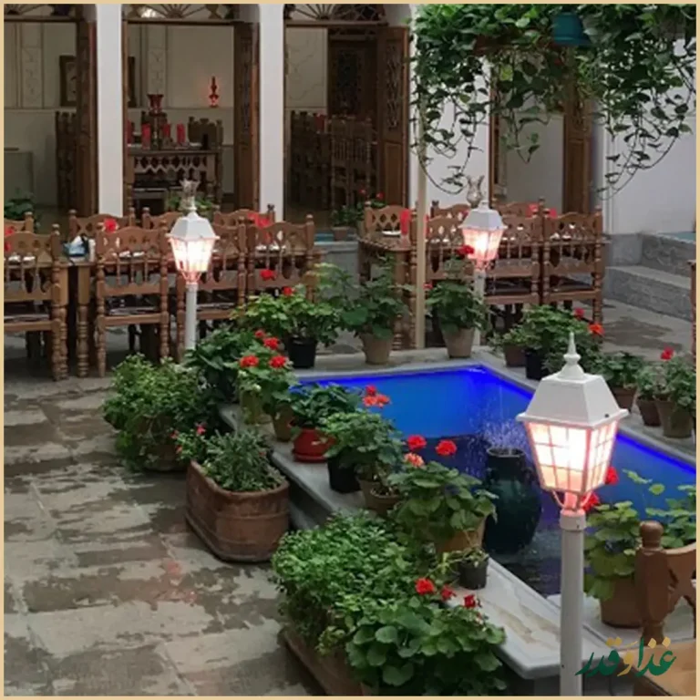 کافه رستوران خانه تاریخی همدم السلطنه