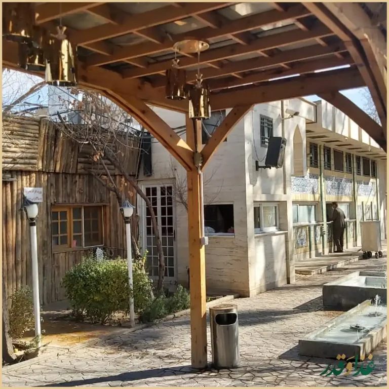 رستوران سه کاج