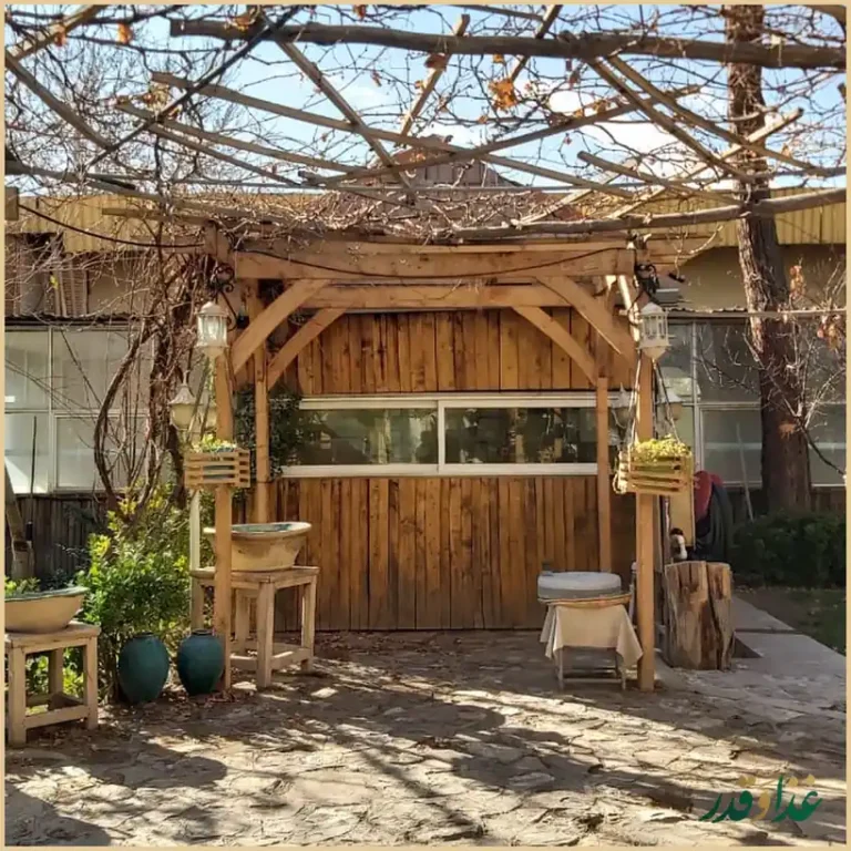 رستوران سه کاج