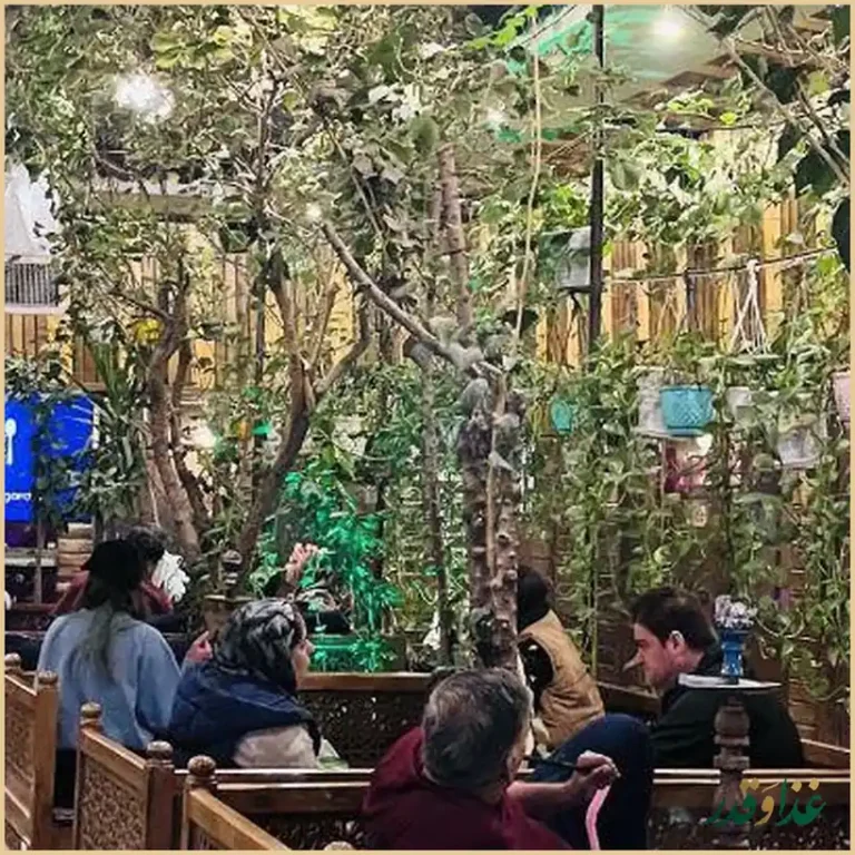 سفره خانه خوش نشین