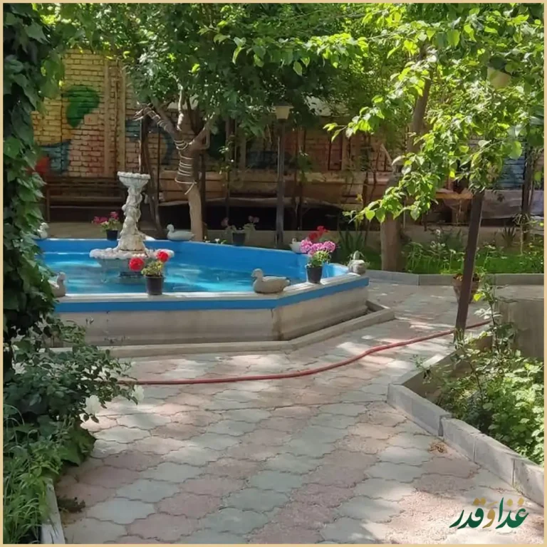 باغ رستوران سنتی فرهنگیان