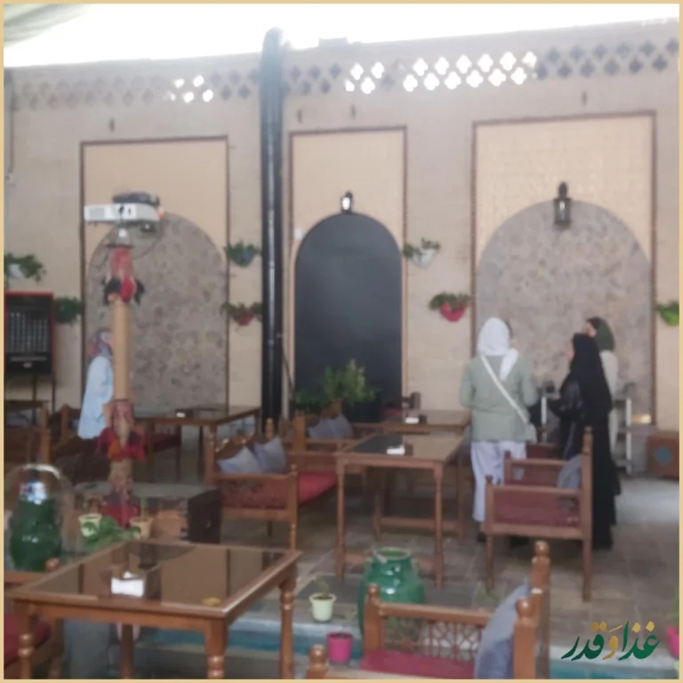 سفره خانه و کافه سنتی رومانس ۱