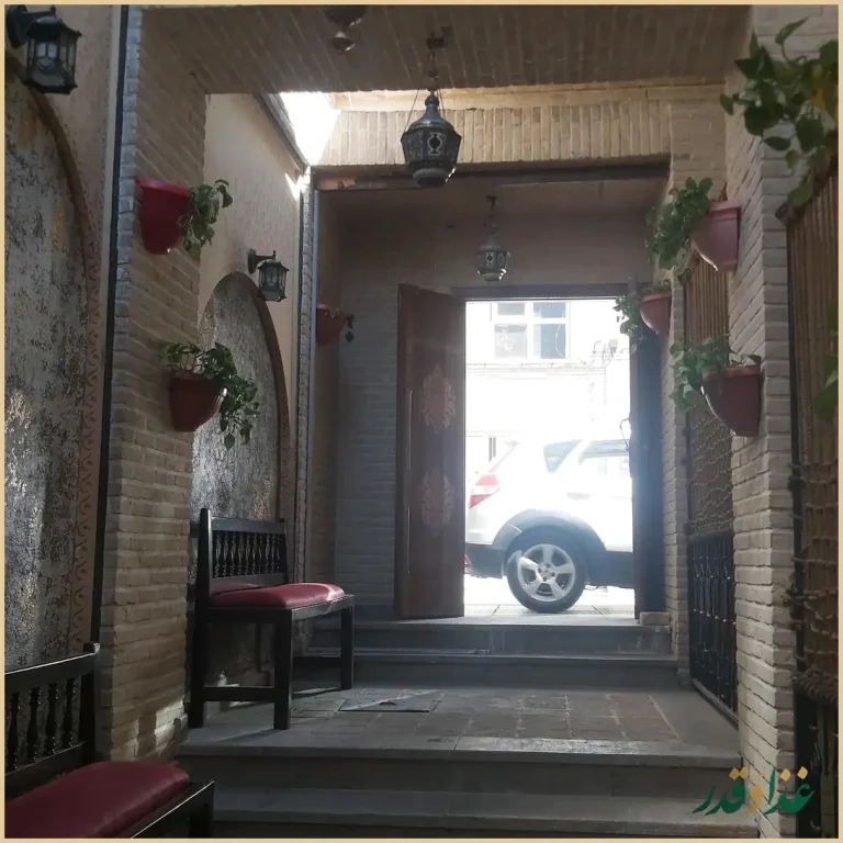 سفره خانه و کافه سنتی رومانس ۱